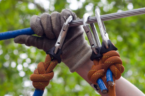 simultaneously rope & carabiner